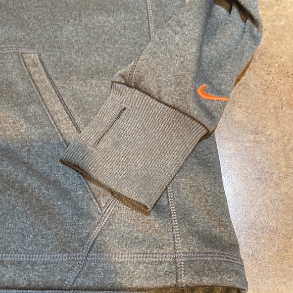 Women’s Nike hoodie, size small - Picture 2 of 6